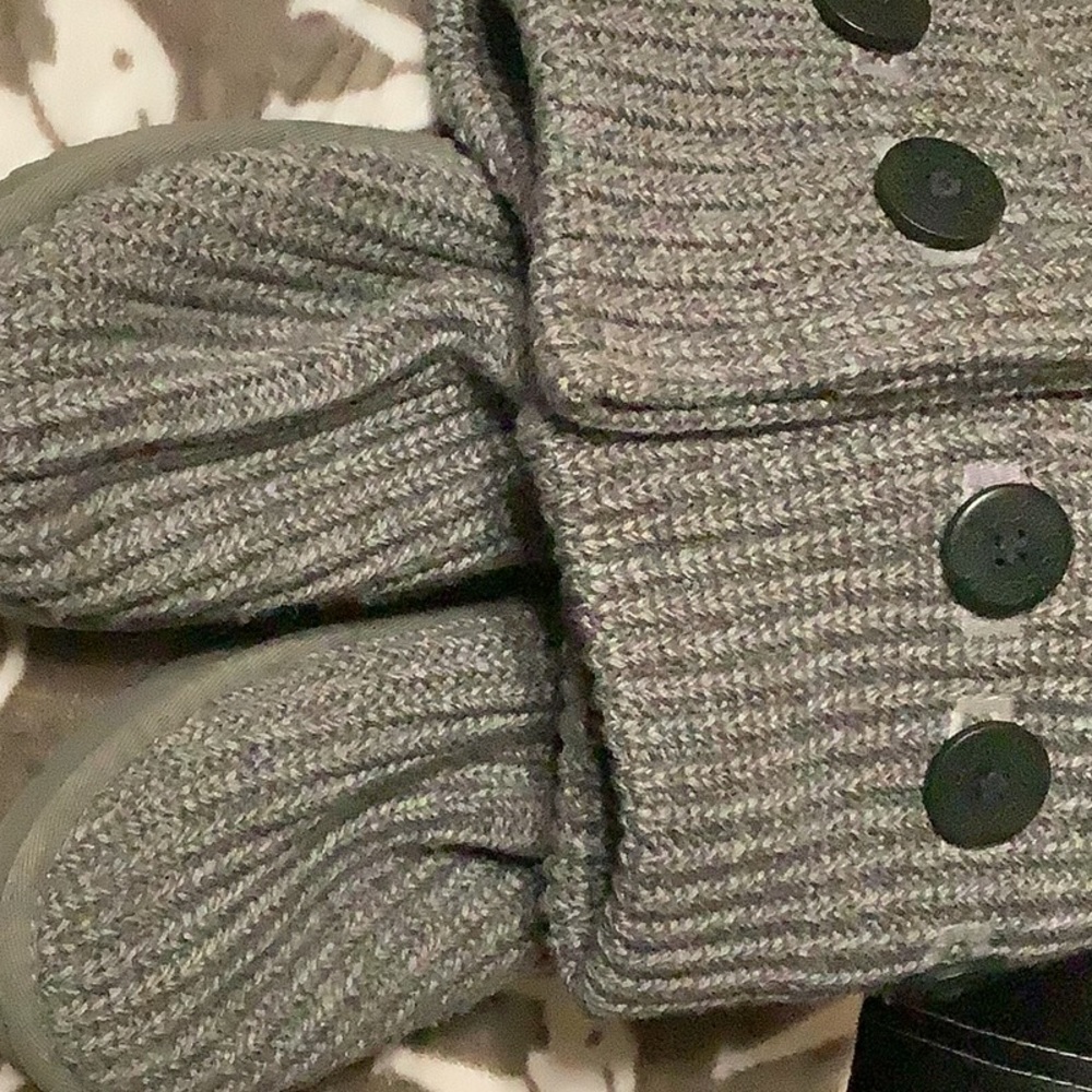 Ugg sweater boots